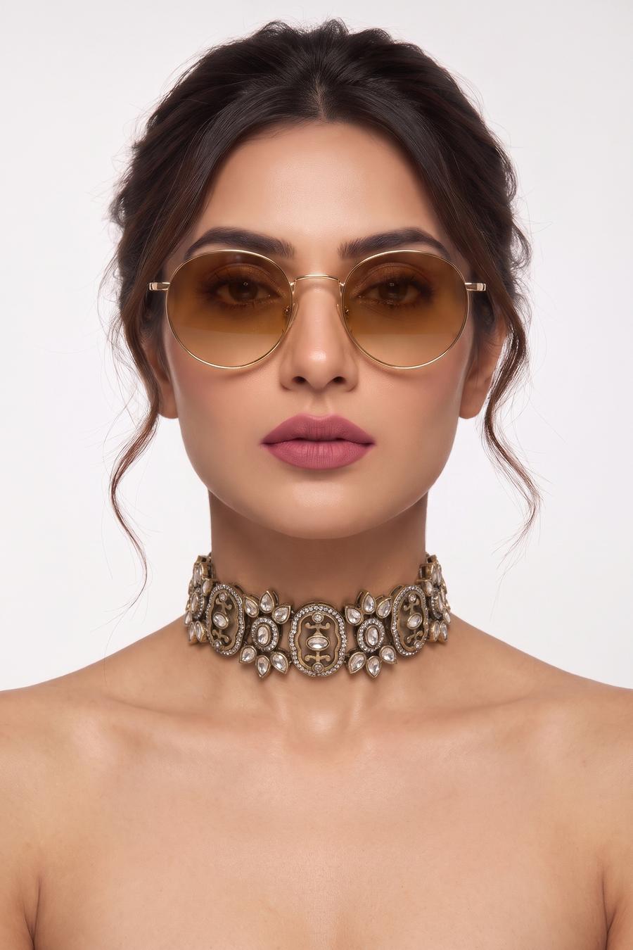 Model wearing the Wear Wali kundan polki collar choker in antique gold, oval medallions between polki florals