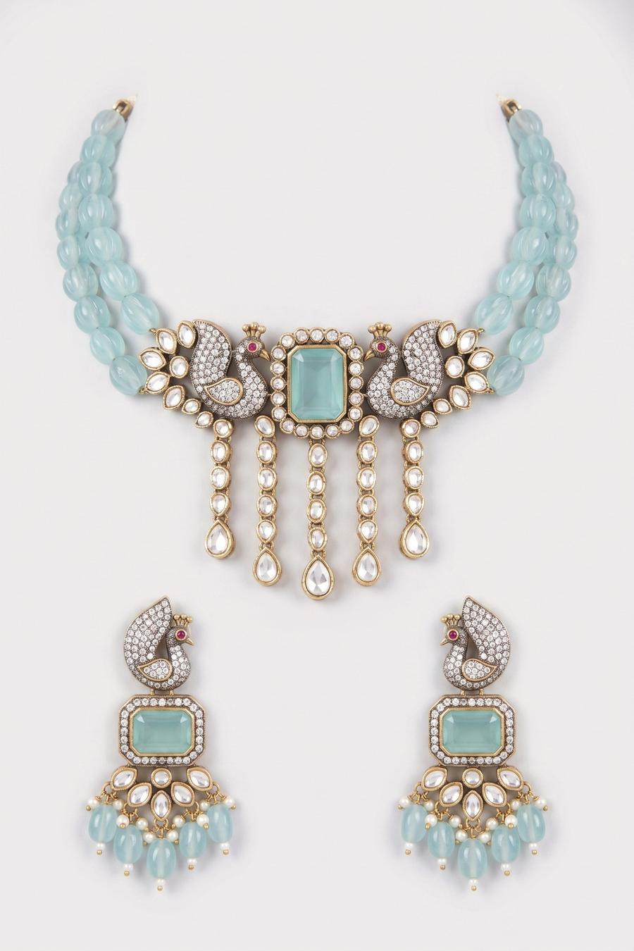Turquoise Antique Gold Choker Set, close up of the work, detail 1